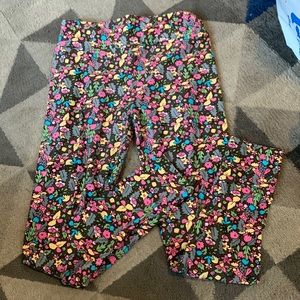 LuLaRoe one size floral leggings pop art
